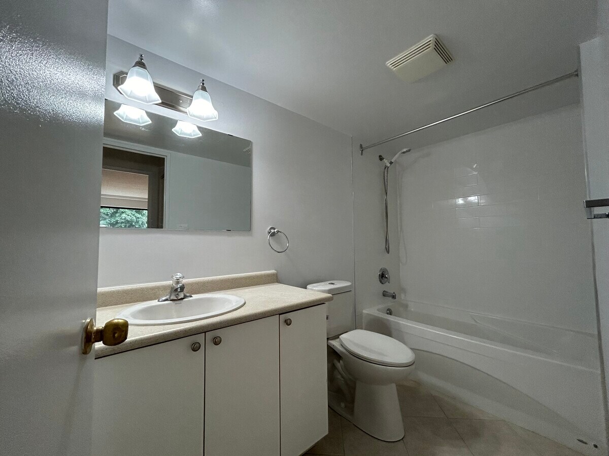 Photo - 21 Coldwater Road
