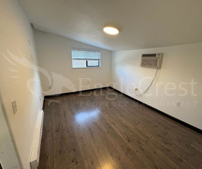 Photo - One Bedroom Cottage