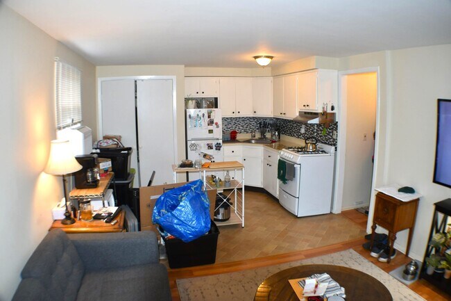 Photo - 25 Bogart St