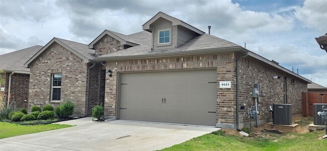 Photo - 9021 Eagles Landing Dr