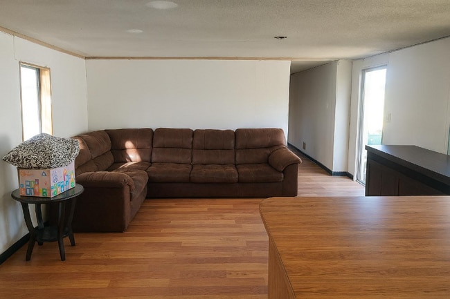 Building Photo - 121 S Pine St