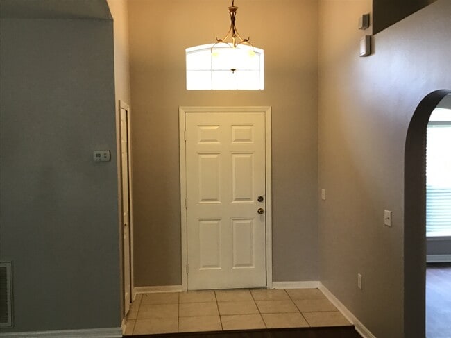 Photo - 332 McKay Blvd