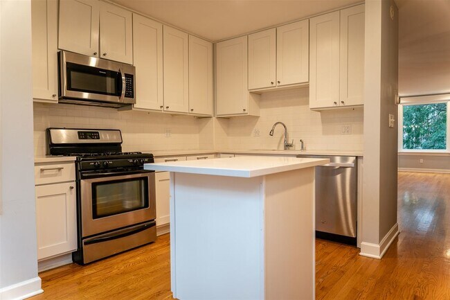 Photo - 3835 N Fremont St