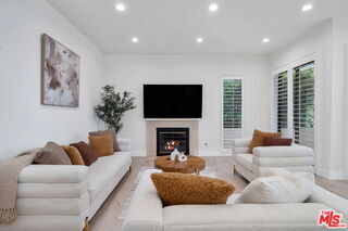 Photo - 1880 Veteran Ave