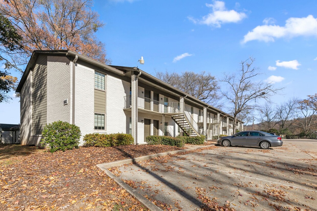 Floor Plan - 2 Bedroom / 2 Bathroom Apartment, Top Level