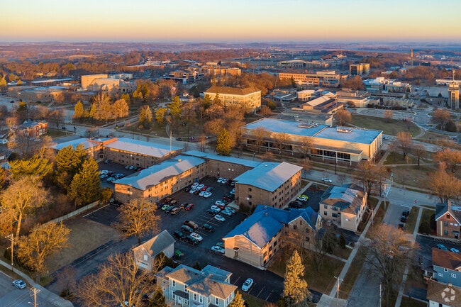 Photo - Regent-East Apartments