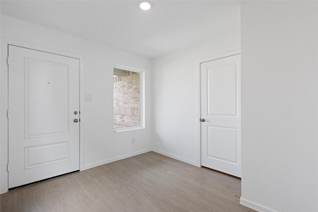 Building Photo - 16854 Great Highlands Dr Rental