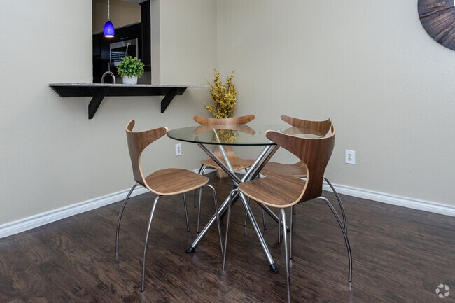 1BR,1BA-715SF - The Lex