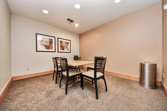 Photo - 3505 Sage Rd Unit 604