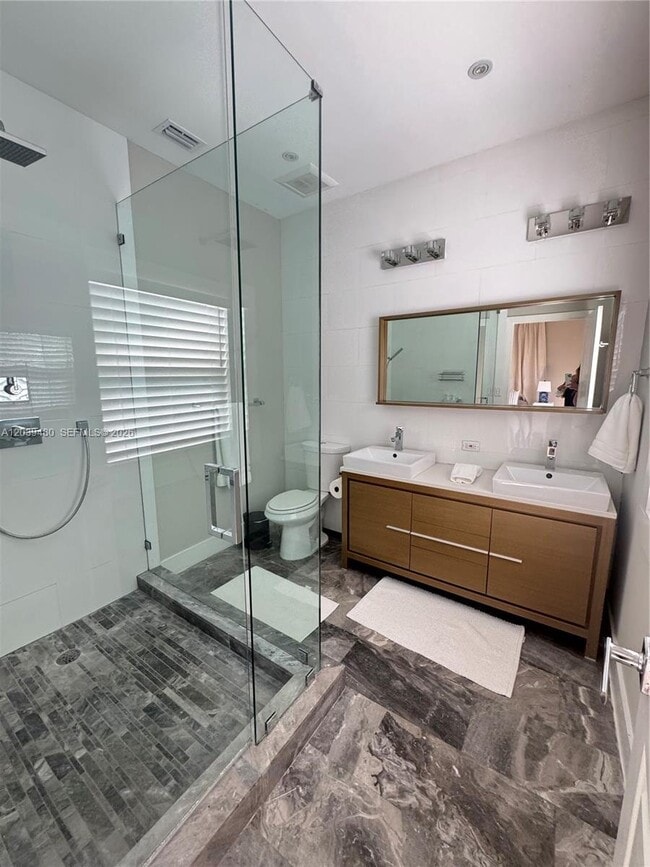 Photo - 2434 SW 15th St