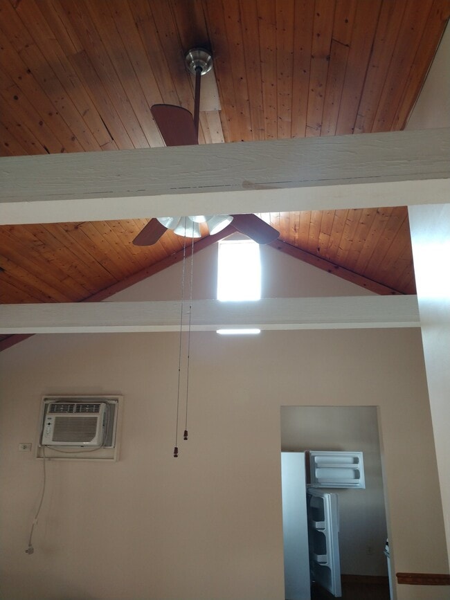 Building Photo - 41 Bent Oaks Ln