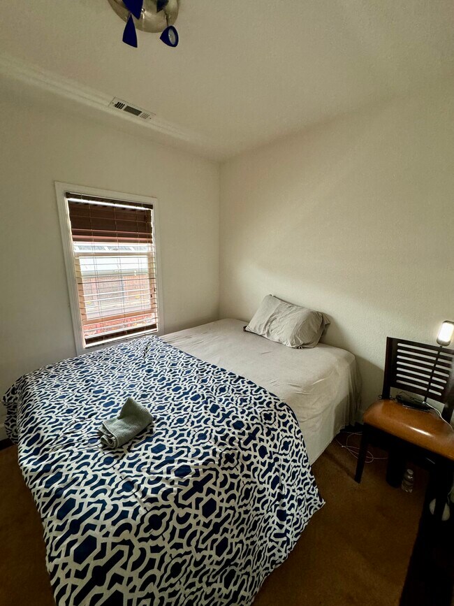 Photo - 2442 Clement St Unidad 2442