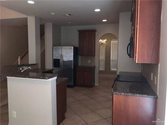 Photo - 18 San Angelo St