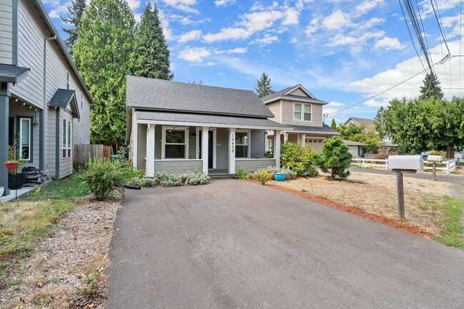 Photo - Charming 3 Bedroom/1 Bath Jennings Lodge home