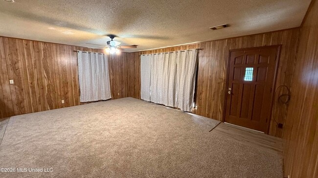 Photo - 9004 Tucker Rd