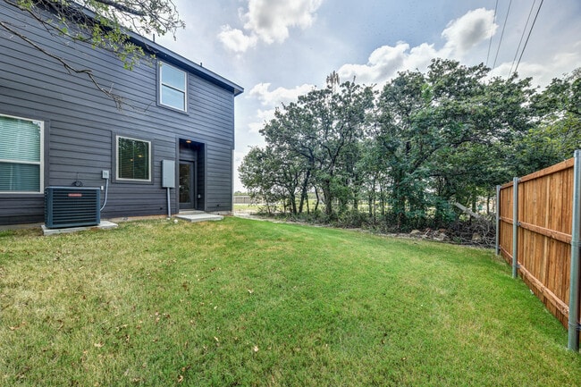 Photo - 1218 Chestnut Ct