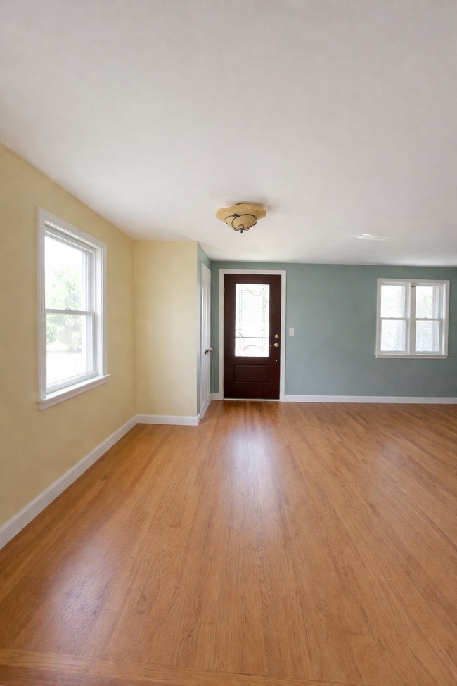 Photo - 9 Mulberry Ln