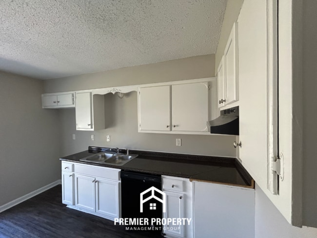 Photo - 3720 Pembrook Cove