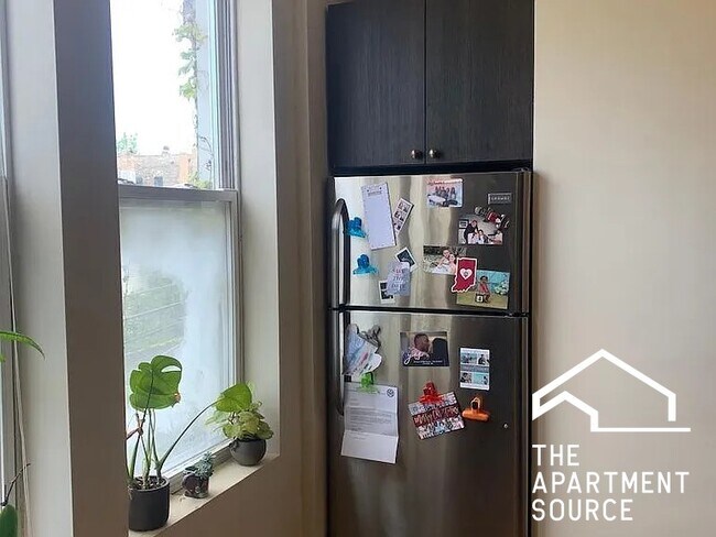 Photo - 1738 W Huron St Unit R2