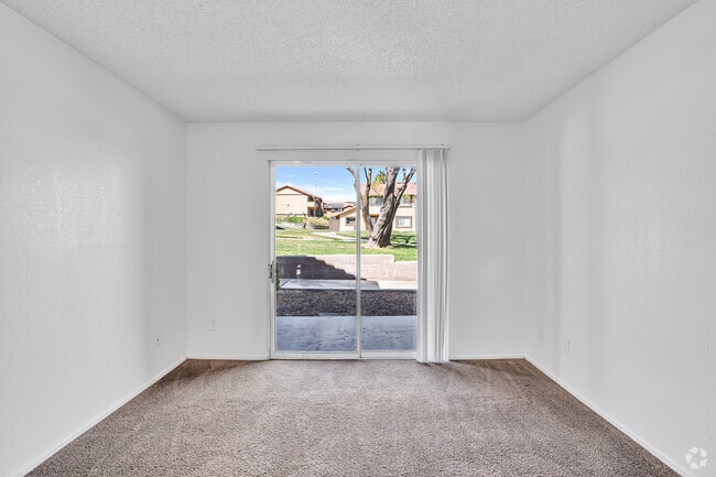 1BR, 1BA - 650SF - Bedroom