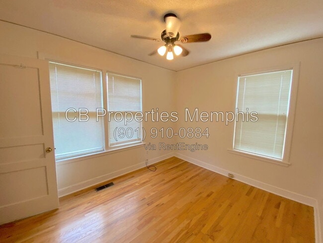 Photo - 3640 Shirlwood Ave