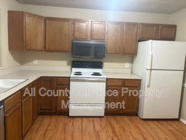 Building Photo - 7109 Kirsch Ct