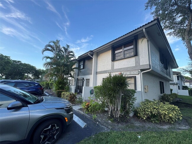 Building Photo - 9784 NW 14th St Rental