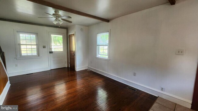 Photo - 1145 Old Swede Rd