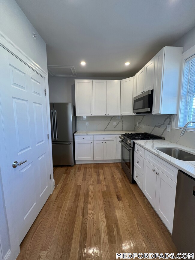 Photo - 75 Winchester St Unit 3