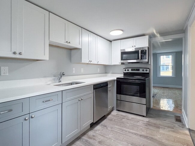 Photo - 25 Common St Unit 1