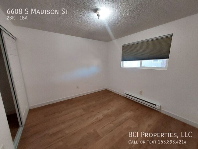 Photo - 6608 S Madison St