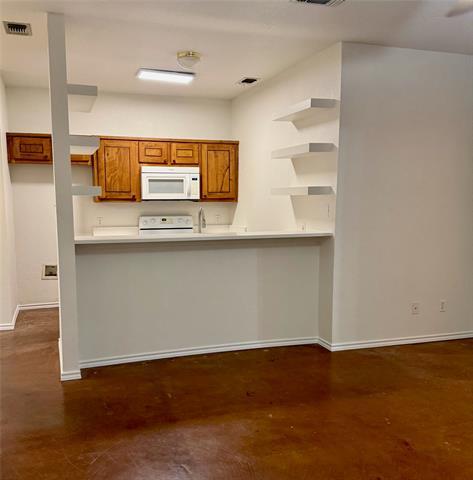 Photo - 954 E 3rd St