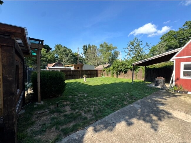 Photo - 3815 Bell St