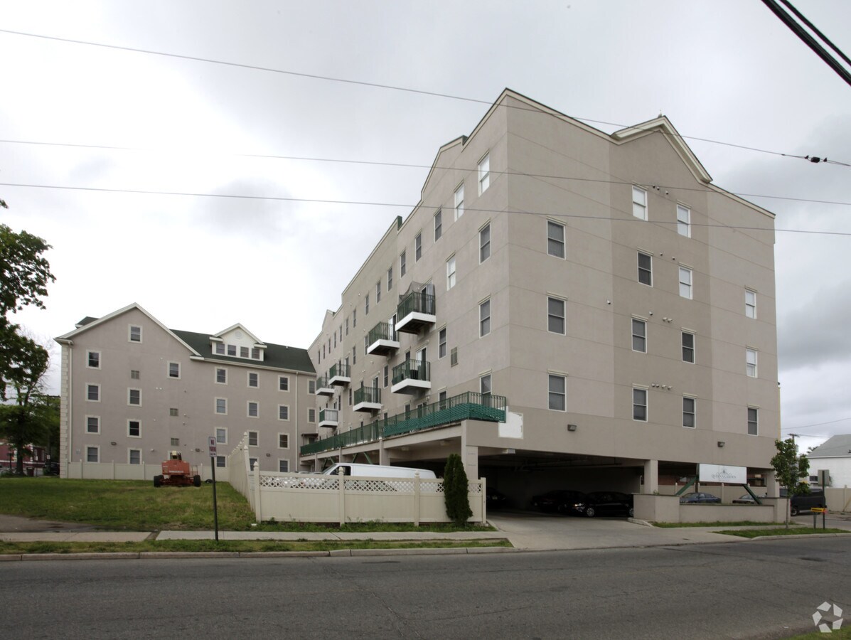 Queen's Garden Apartments - Queen's Garden Apartments