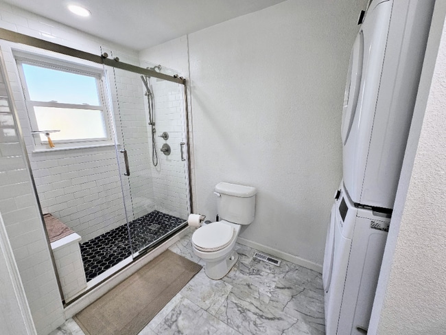 Photo - 9210 Meade St