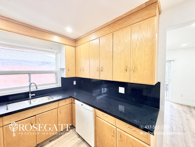 Photo - All-Inclusive 3-Bedroom Apartment with Balcony & In-Unit Laundry – Kitchener Unit A
