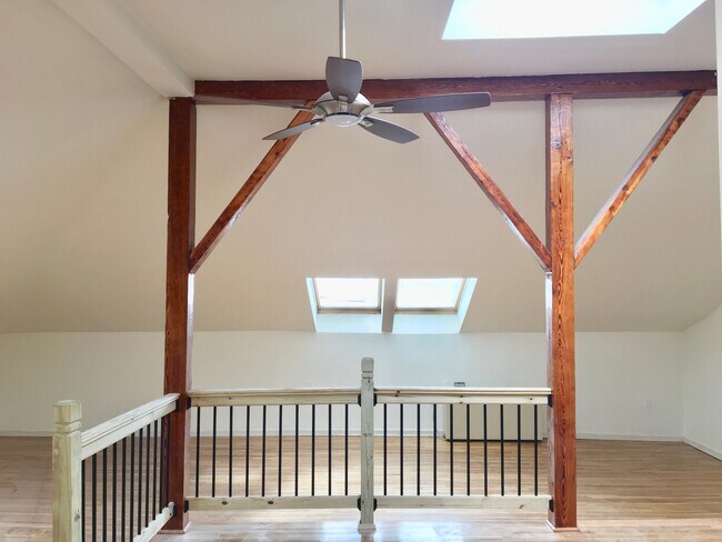 Photo - 450 7TH St Unidad 4L