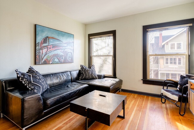2537 SE Hawthorne Blvd Unit SI ID1611915P