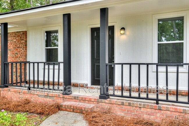 Photo - 208 Foxdale Dr