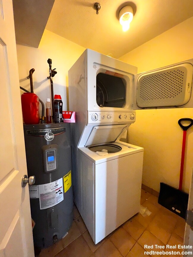 Photo - 152 Kelton St Unit 3