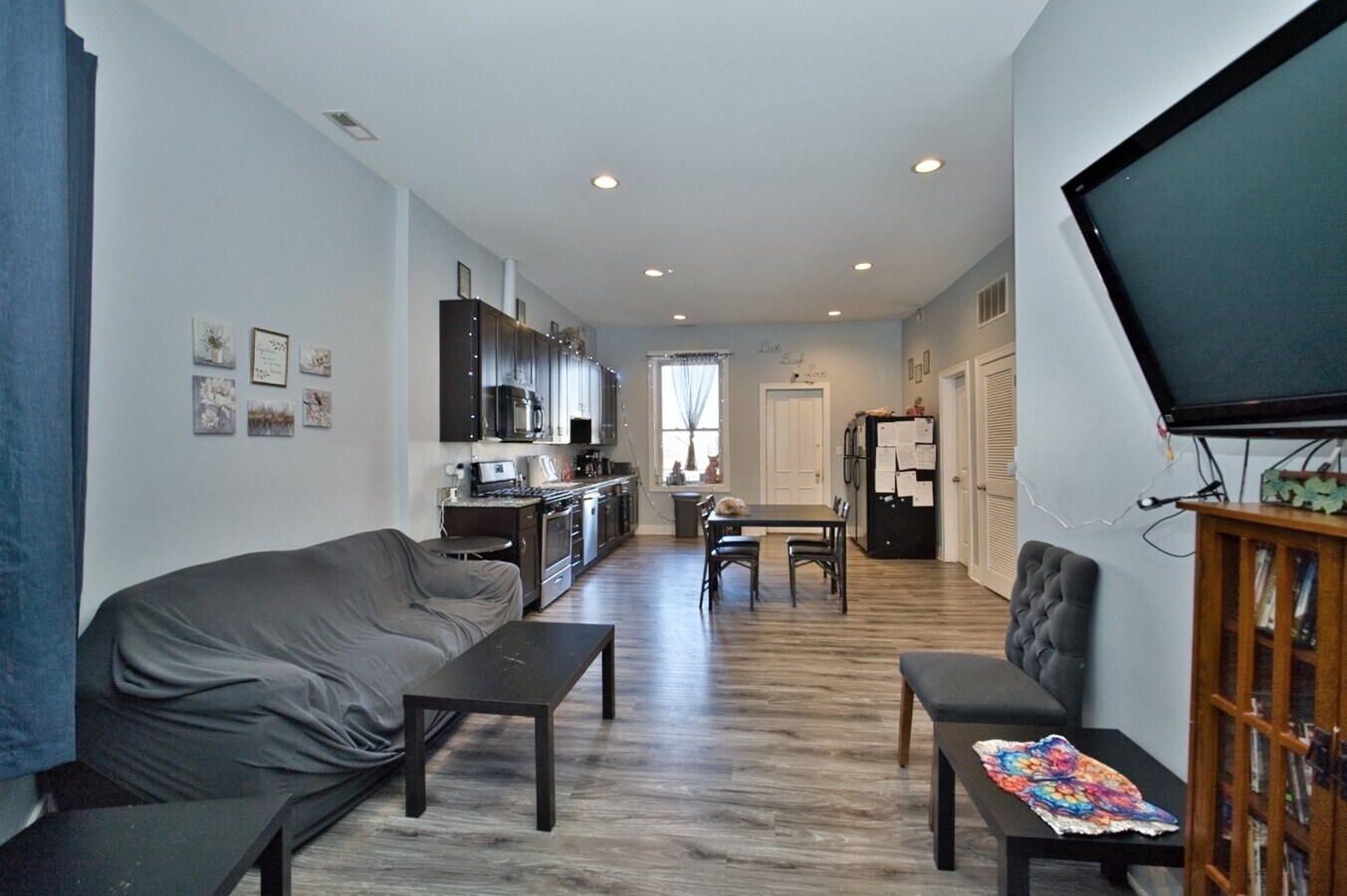 Photo - 2310 W Belmont Ave Unit 3