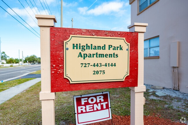 Entrance Sign - Highland Park