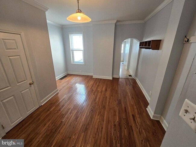 Photo - 4420 Fleming St