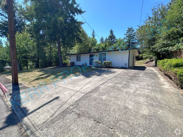 Building Photo - Charming 3-Bed Retreat in Happy Valley – C... Rental