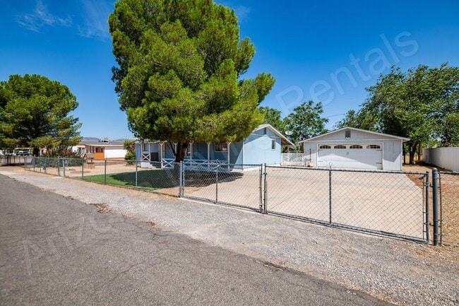 Photo - LARGE FENCED YARD WITH DETACHED GARAGE