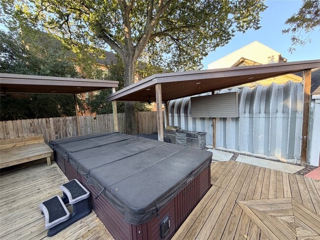 Photo - 3911 Barnes St