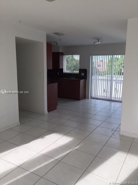 Photo - 1453 SW 3rd St Unit 302