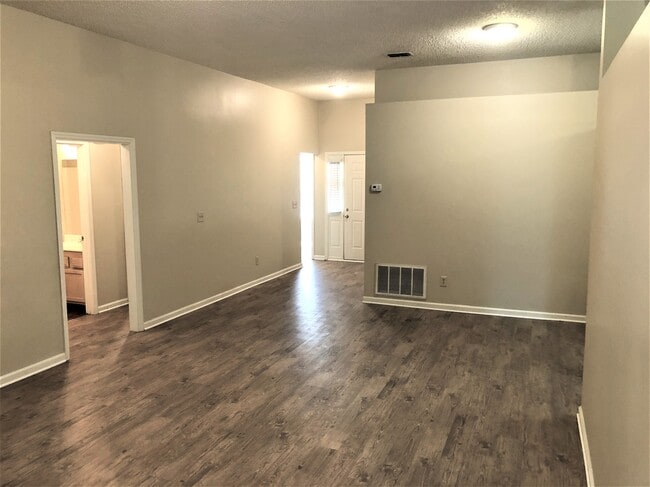 Photo - 1773 Dartmouth Dr