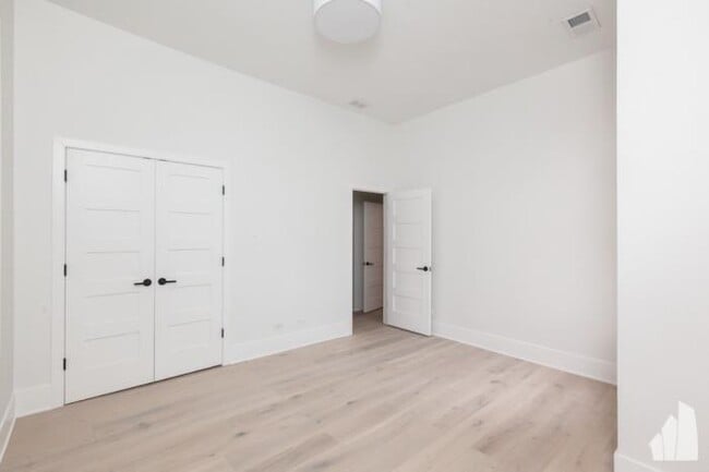 Photo - 3 bedroom in Chicago IL 60607 Unit 2S