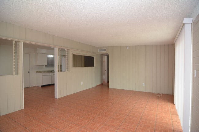 Photo - Charming 4 Bedroom 2 Bath House! South Tucson Location! Close to the 1-19!
